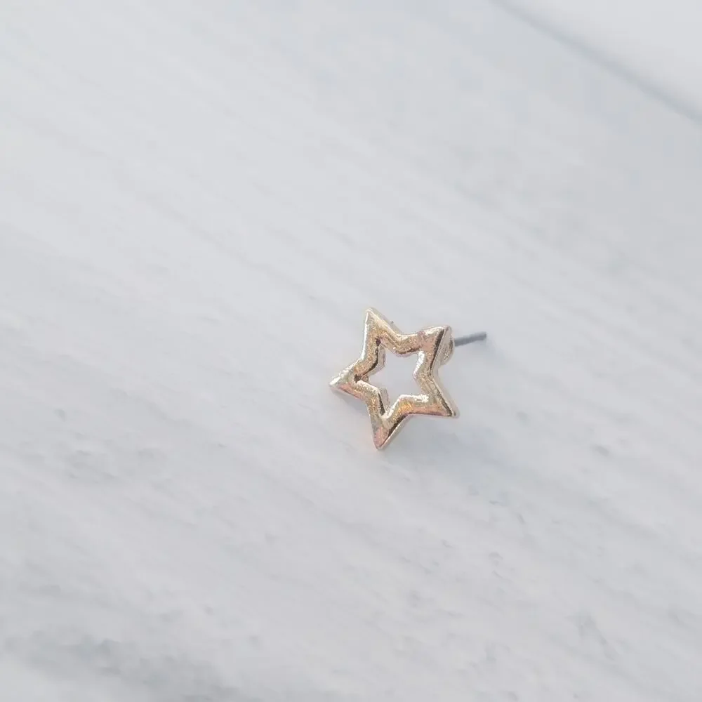 Gold Tone Star Design 3/8